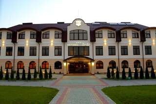 Фото Отель BeSt Hotel and Restaurant complex г. Дунаевцы